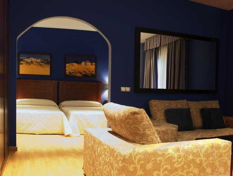 Ciudad Del Renacimiento Hotel Baeza Bilik gambar