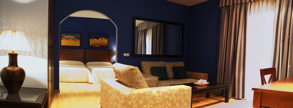 Ciudad Del Renacimiento Hotel Baeza Luaran gambar